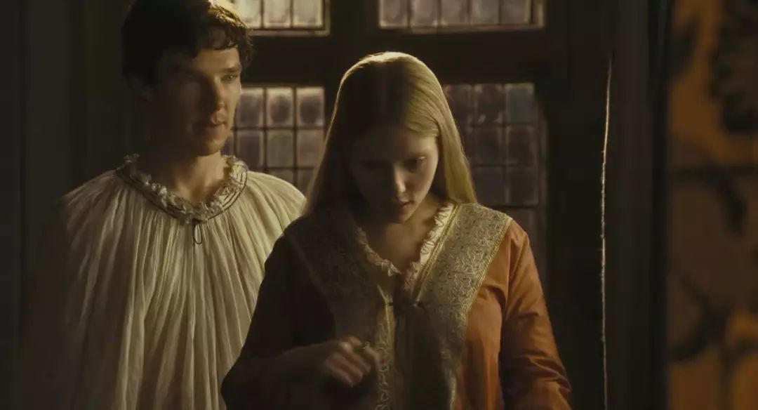 两大女神上演荒诞后宫对决，这片连龙套都是影帝！