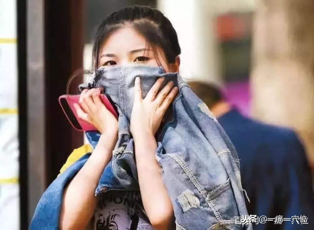 夜里老咳嗽整夜咳按哪个穴位,老人夜里咳嗽喝水有用吗