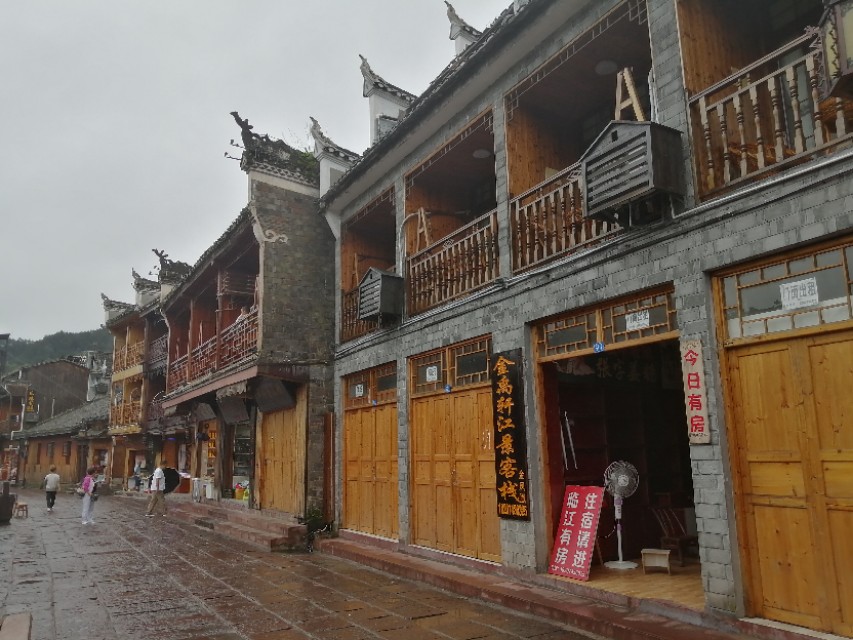 雨天逛凤凰古城,夜逛凤凰古城