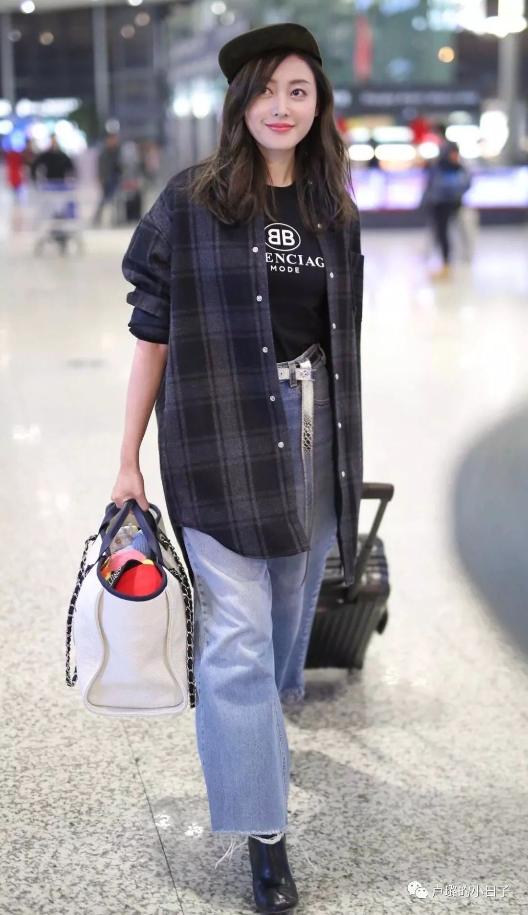 显高显瘦百搭，中年女人的少女感，是这样穿出来的