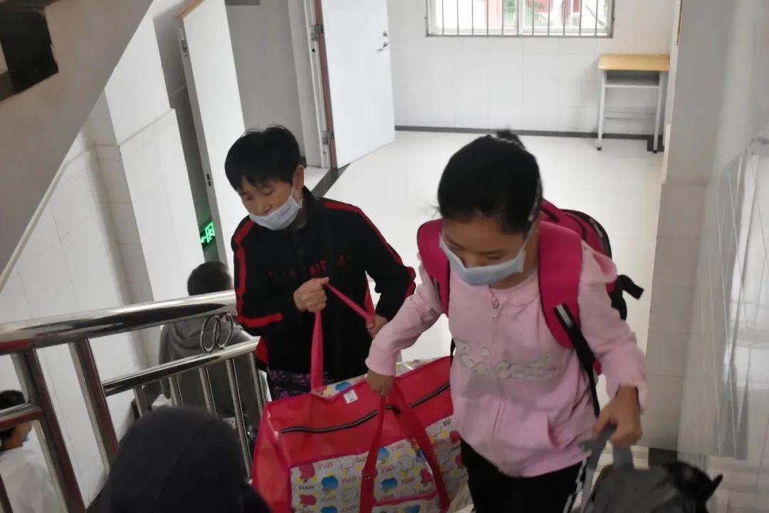 昆明三中空港实验学校2019,昆明市第三中学空港实验学校高一