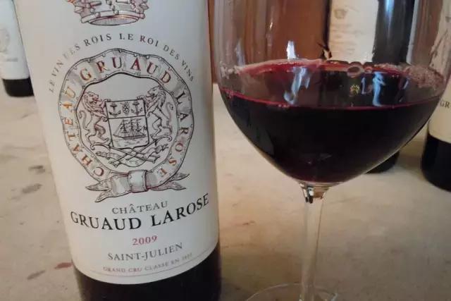 为你集齐了代表爱情的葡萄酒，2019要爱得长长久久