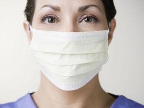 华亦俏朱红博士说：长期戴口罩形成口罩脸不用慌！