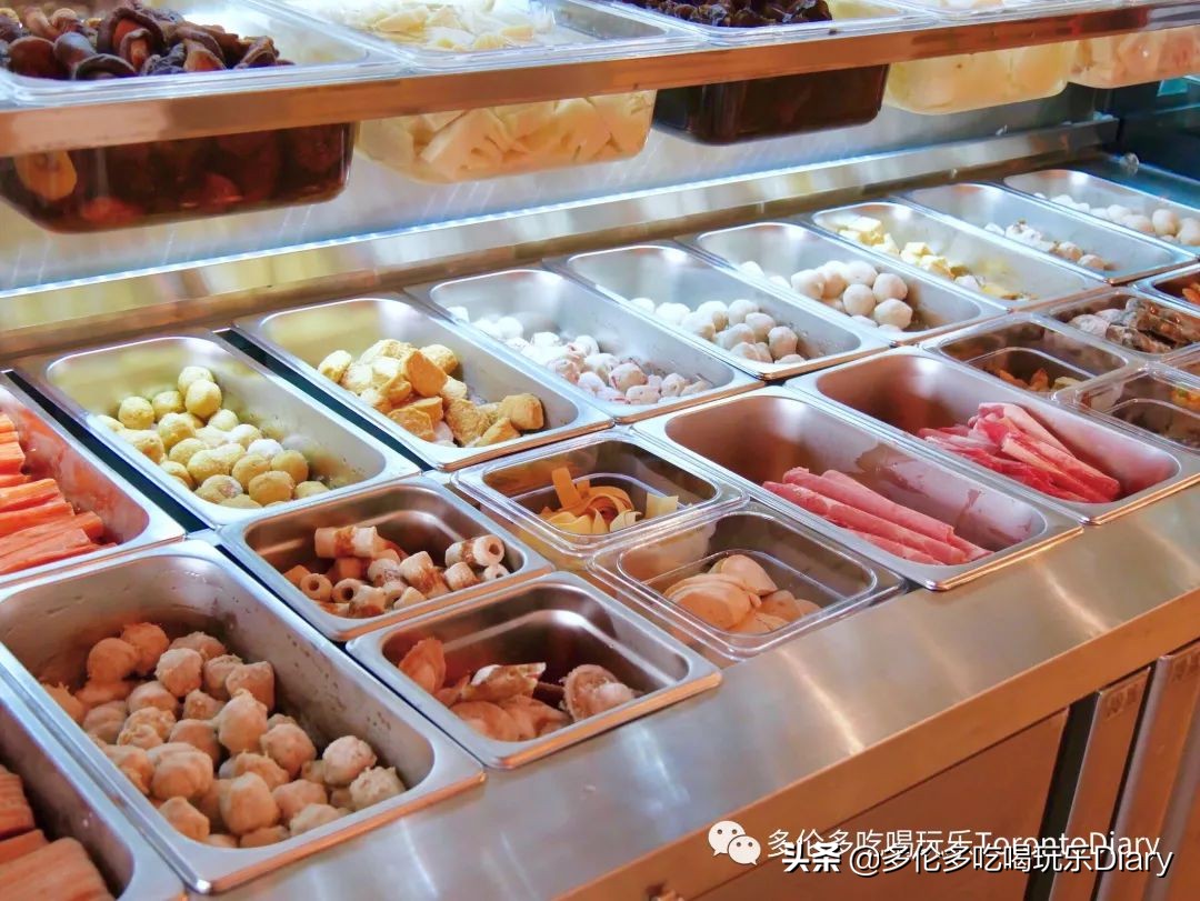 S潮牌在多伦多开了麻辣烫？！开业不到一个月，货柜空了…