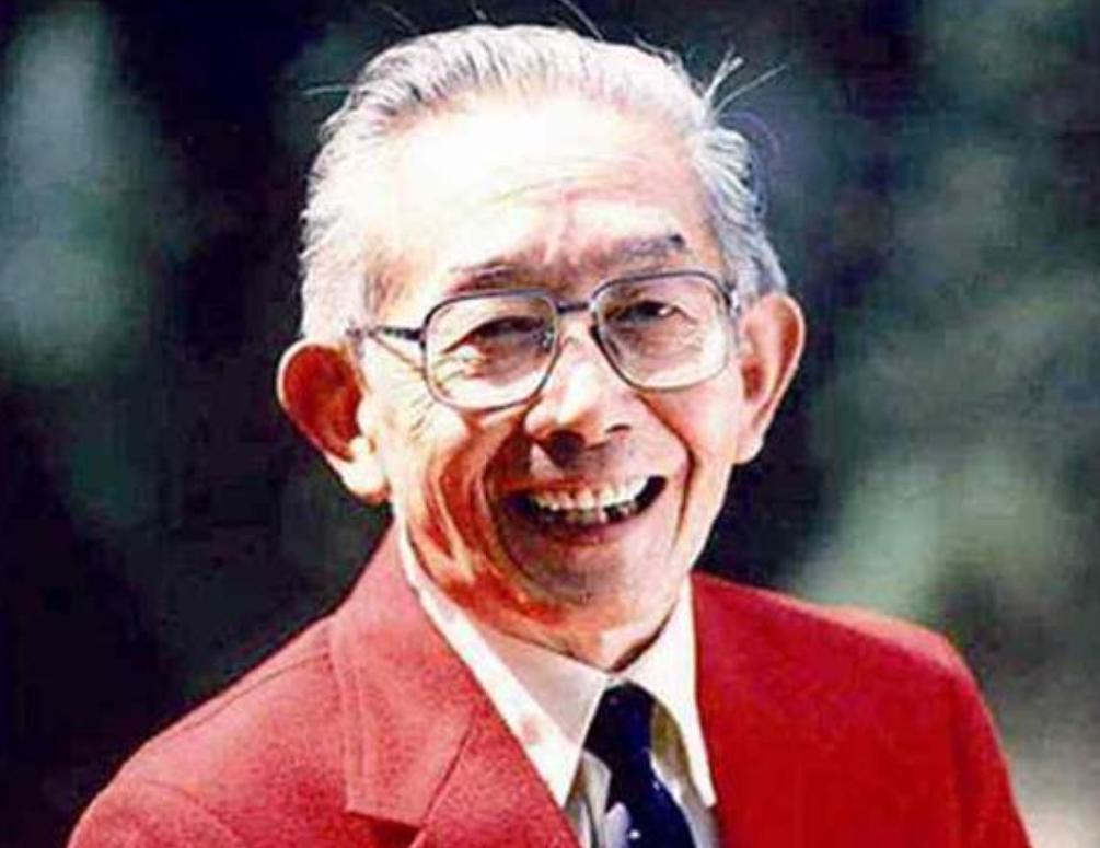 86版西游记总导演杨洁遗体追悼会,西游记导演杨洁给六小龄童示范