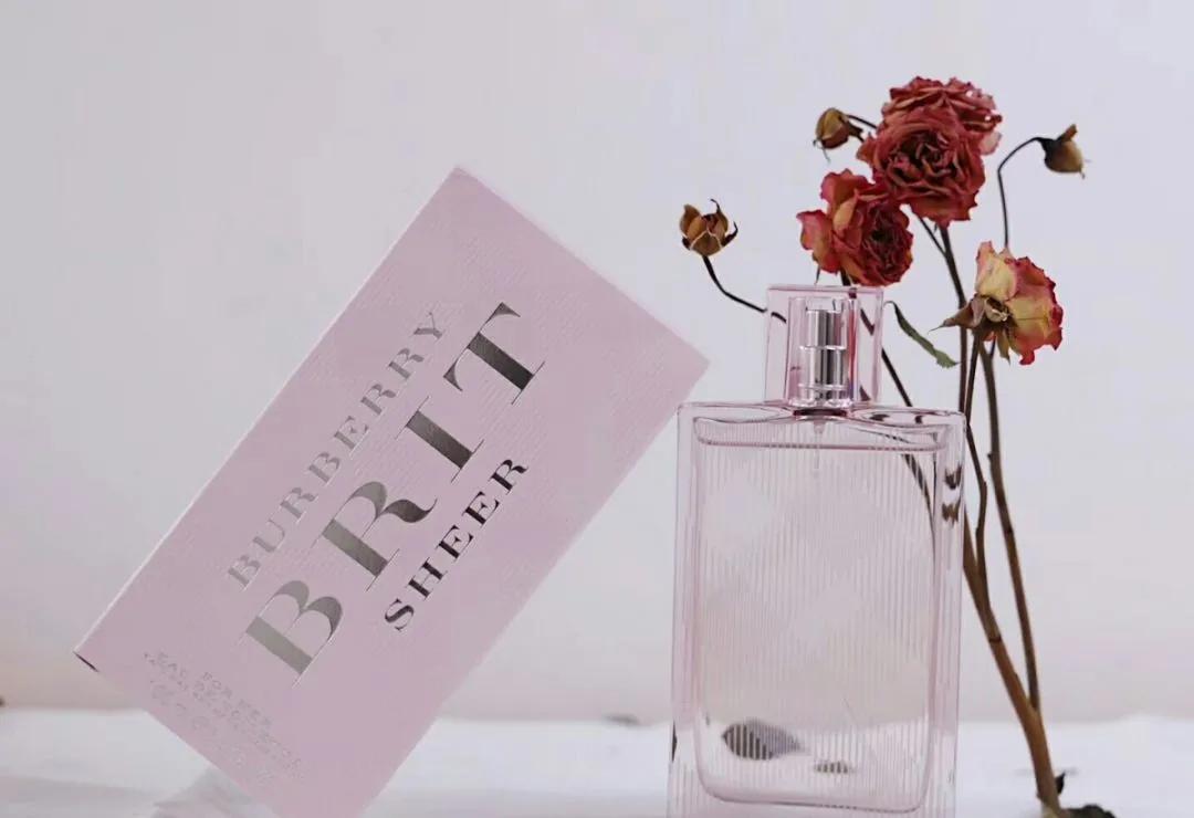 burberry巴宝莉2018专柜,英国巴宝莉burberry红粉恋歌香水