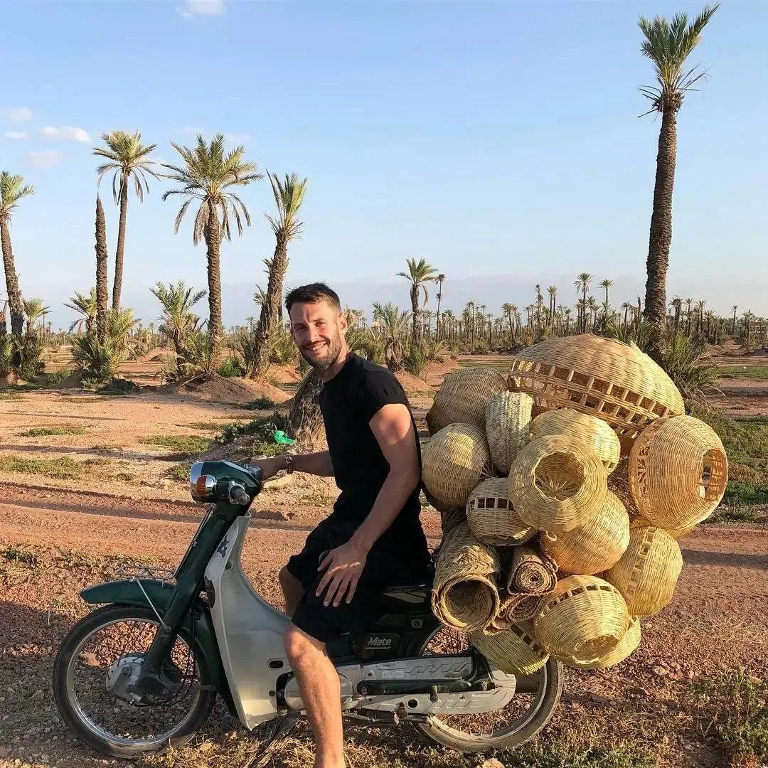 好物丨Jacquemus:从无名小镇闯入世界,南法农夫的时尚逆袭