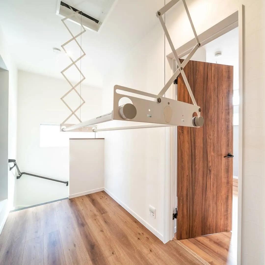 日本无阳台晾衣,日本主妇阳台晾衣