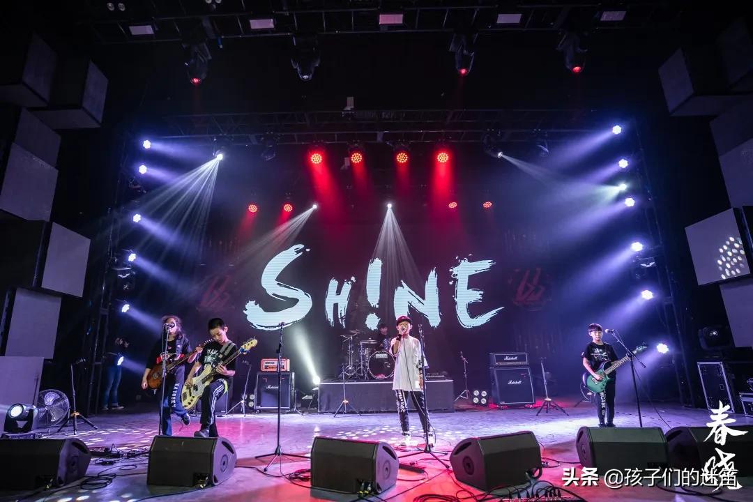 和自己偶像合作是种什么样的体验,当偶像的真实感受