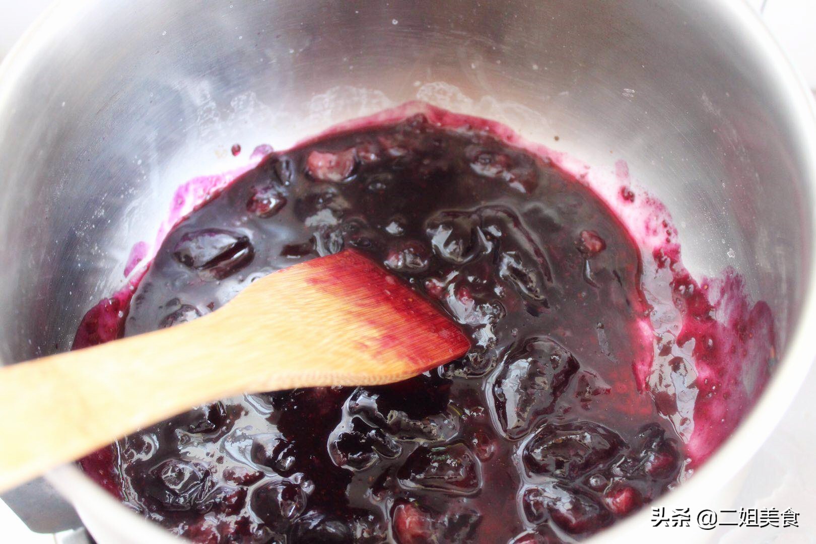 蓝莓怎么放不会坏,蓝莓放久了不烂就只是蔫了怎么吃