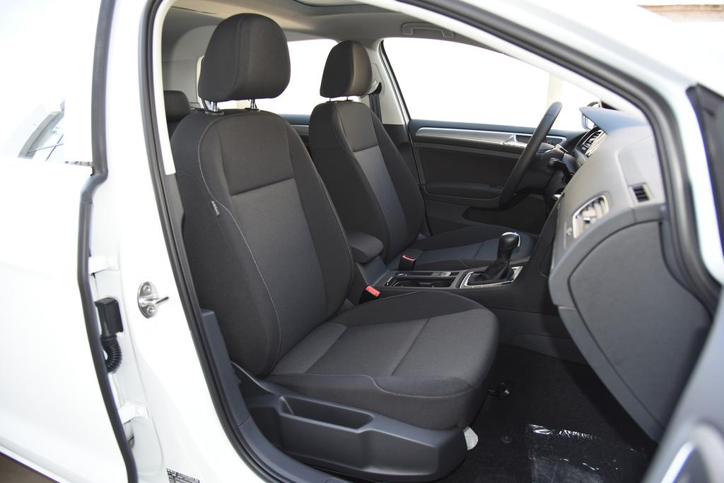 高尔夫2021款200tsi双离合,大众高尔夫2023款200tsidsg