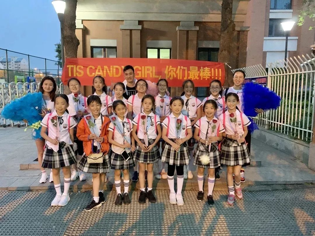 实验学校花球啦啦操,天津泰达国际学校啦啦操