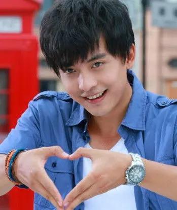 李佳航怒骂键盘侠“我是你爹”!不愧是《爱情公寓》最有种的男人