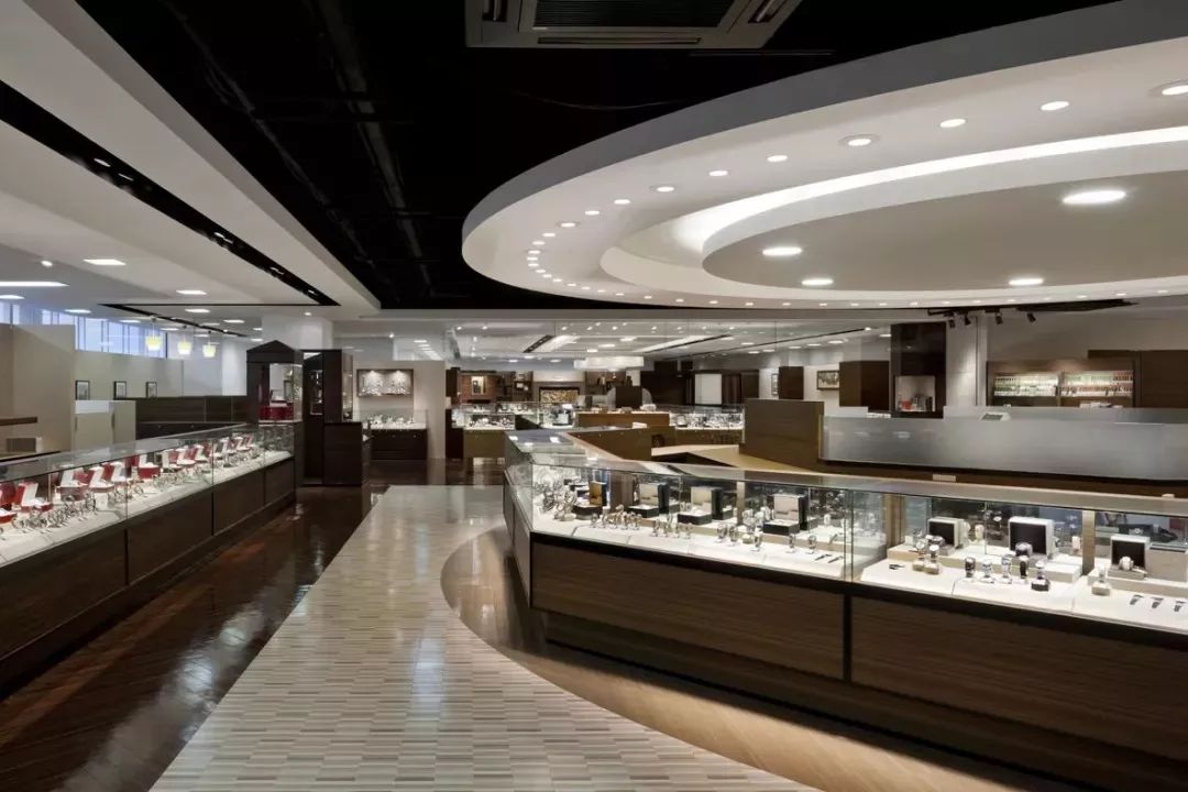 lvchanel大牌捡漏专场,买lv好还是chanel好