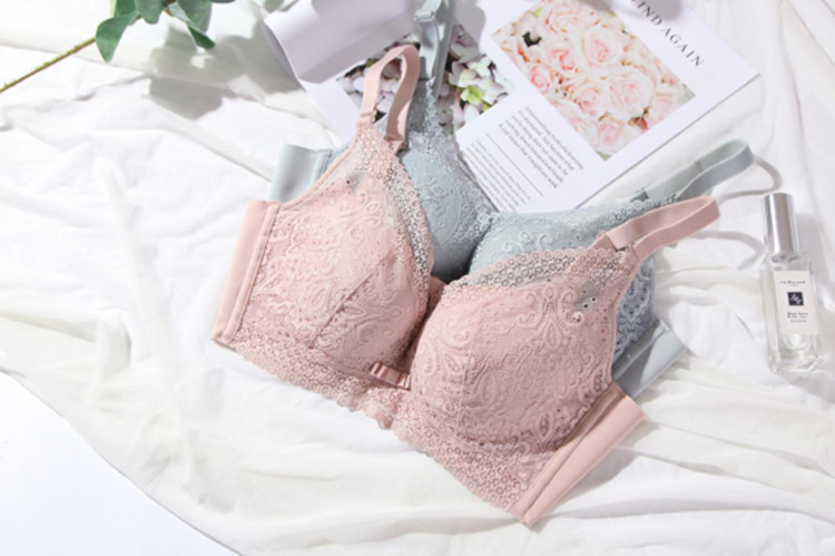 美背内衣:让别人的男友撞电线杆?yes