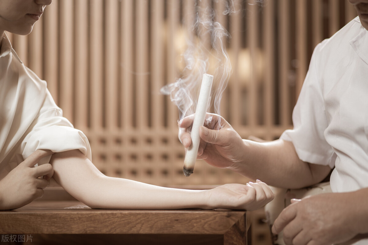 艾烟熏有毒吗,艾灸的烟致癌吗