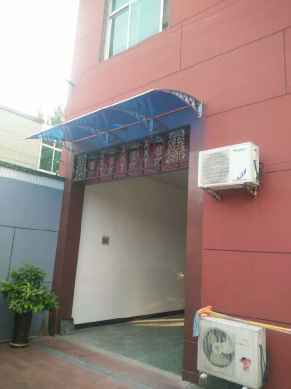 阳台遮雨棚价格及图片,阳台最省钱的简易遮雨棚