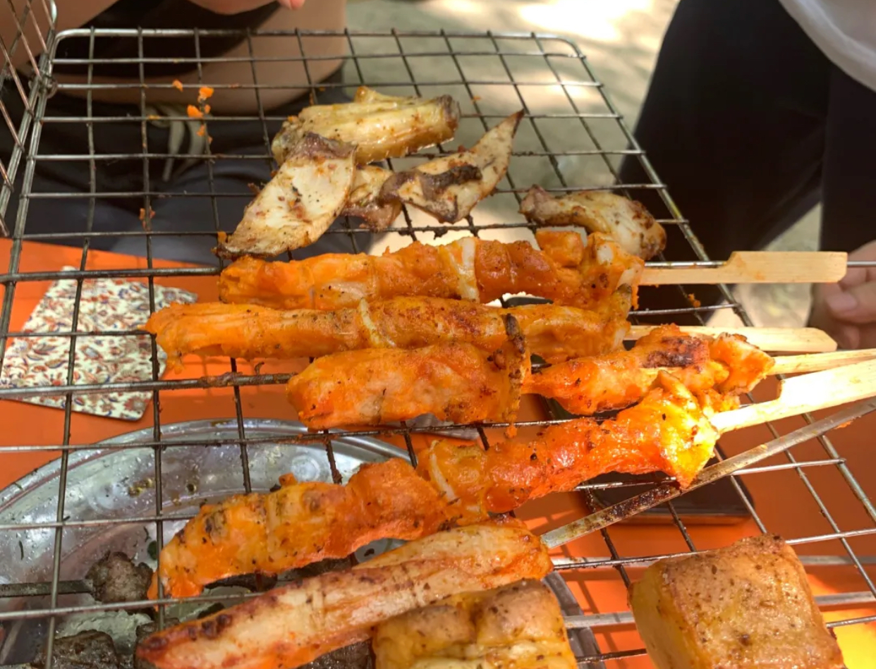 秦岭漂流附近可以烧烤的农家乐,秦岭烧烤农家乐推荐一下