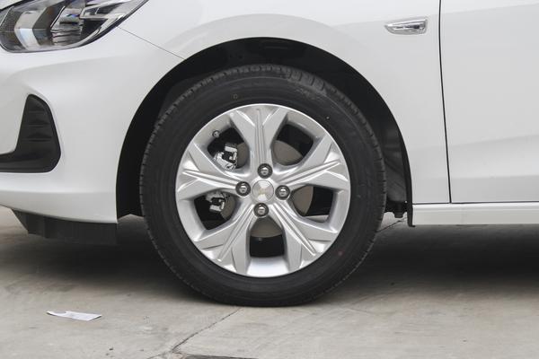 雪佛兰科沃兹三缸值得买吗,三缸雪佛兰科沃兹可以买吗