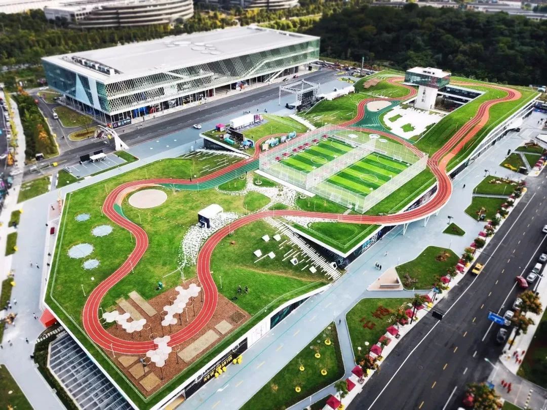 世界上最危险的跑道,世界上最舒服的跑道