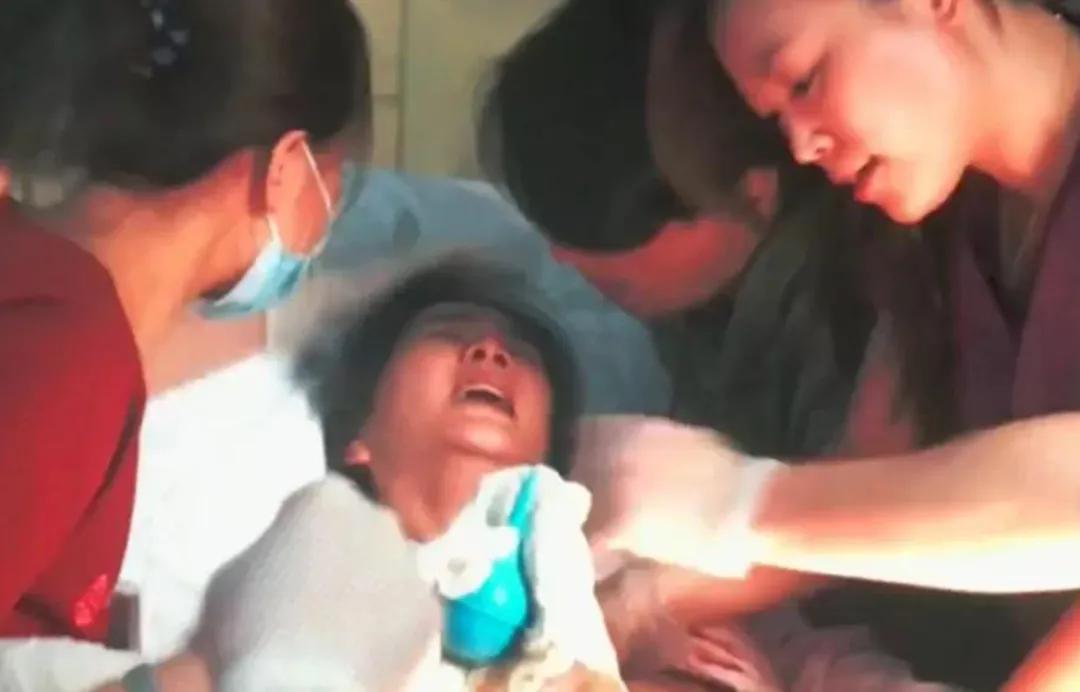 ella揭秘生育后遗症,ella曝光产子影片