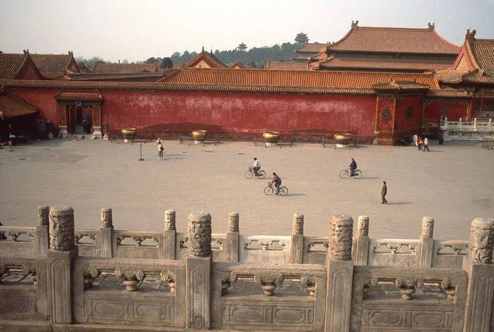 那个开放、捞金、激情的90时代，才仅仅过去了20年而已