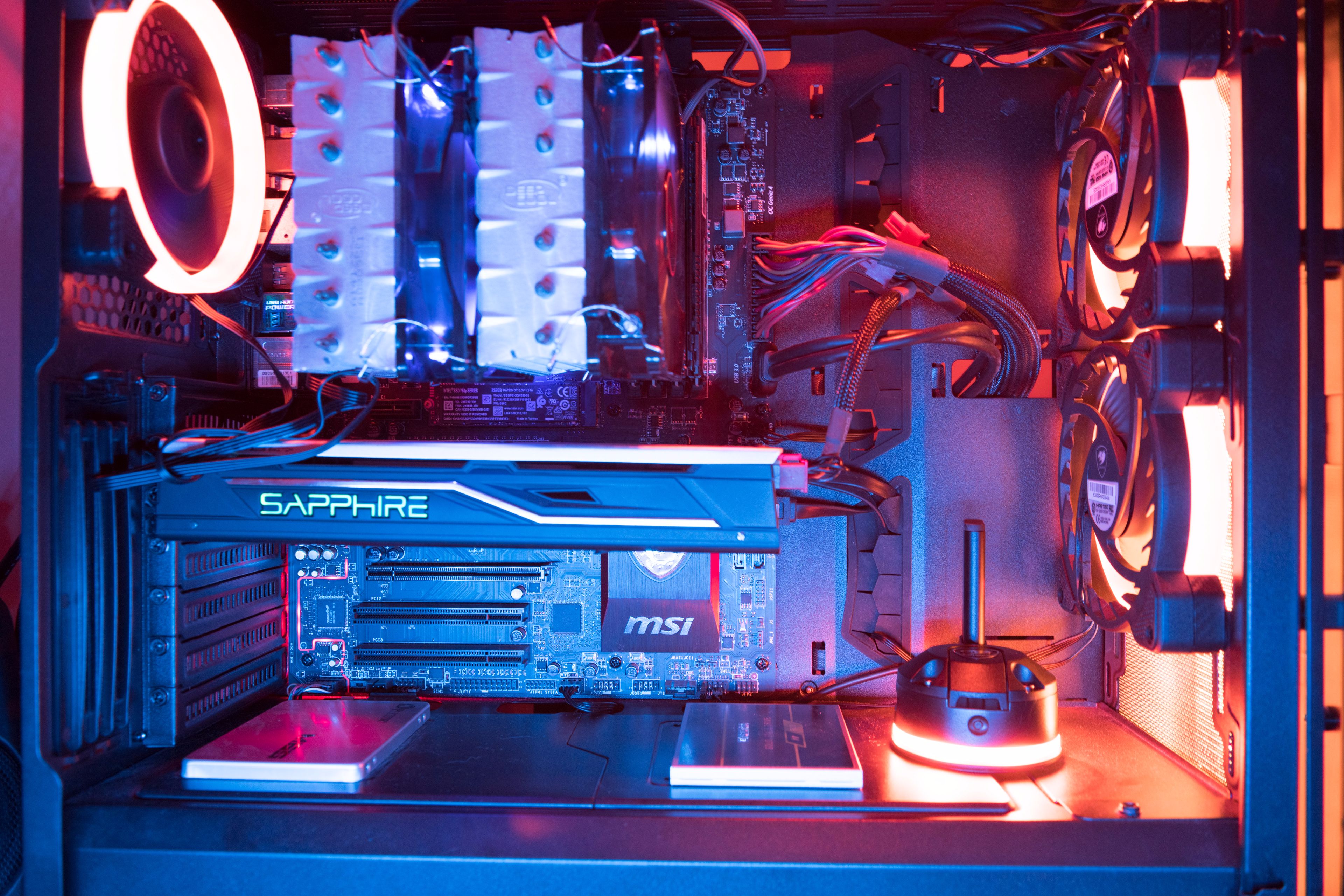 没有灯光的设计是没有灵魂的,没有灯光的柜子是没有灵魂的