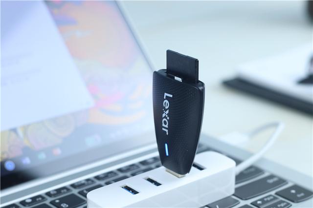 双卡读卡器是只能读一种卡吗,读卡器双卡