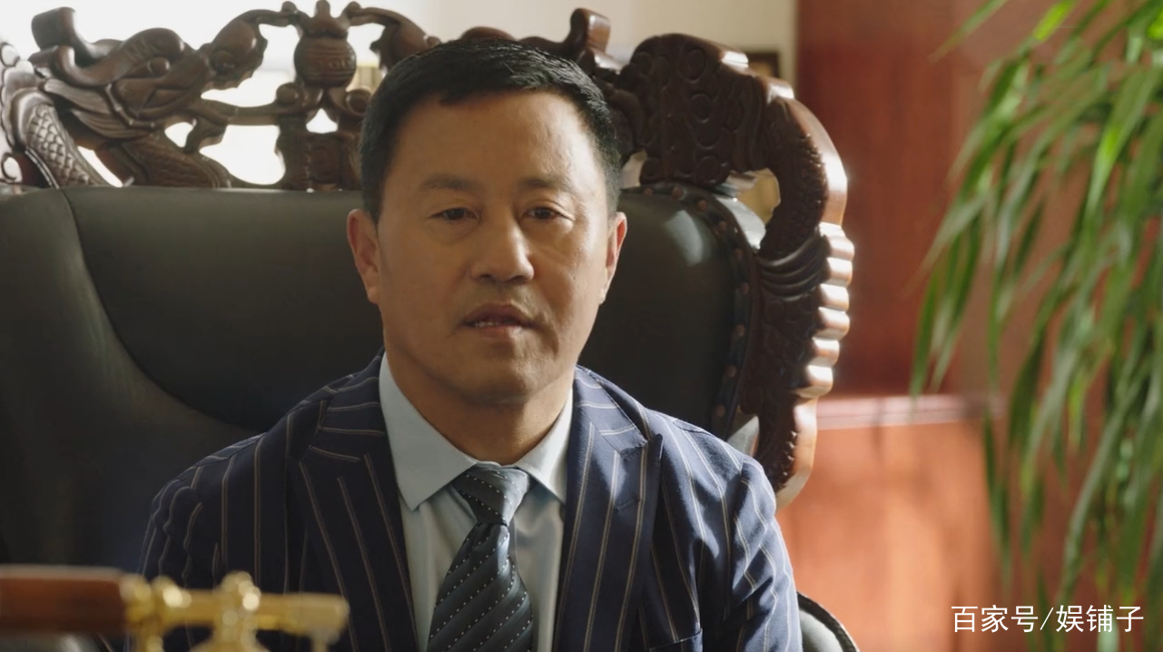 大奎跟药匣子道歉,大奎二奎劝刘老根给丁香道歉