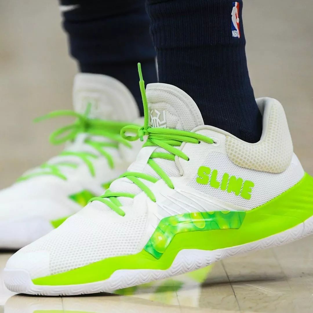 詹姆斯21代篮球鞋nba球员上脚,nba球星上脚球鞋詹姆斯18low