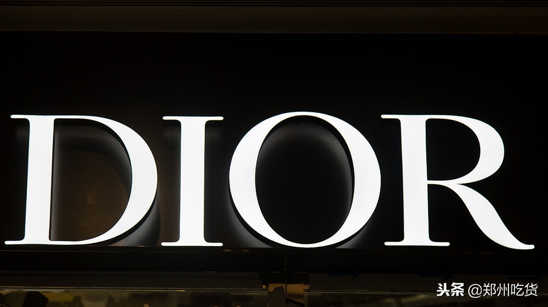 倒计时3天!正弘城18号试营业,还有神秘黑卡来袭!