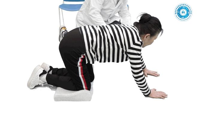 老年人跌倒了还能扶吗,老年人跌倒应该怎么扶起来