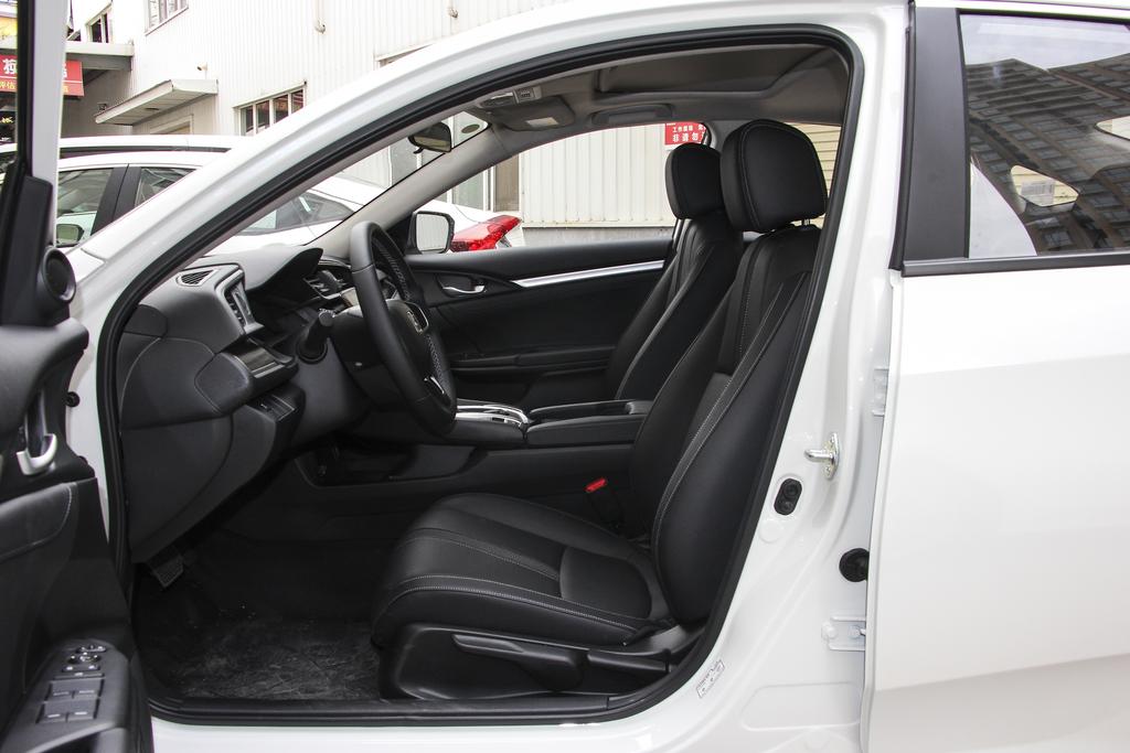 东风本田思域什么样,本田思域有什么性能