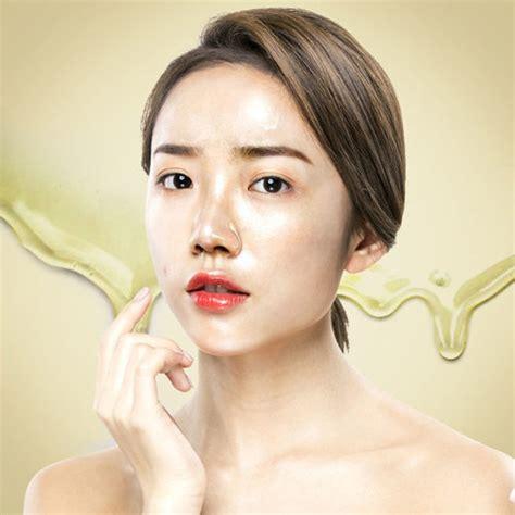 毛孔粗大显老十岁,上妆也会浮粉,做好3件事,做个紧致冻龄女人