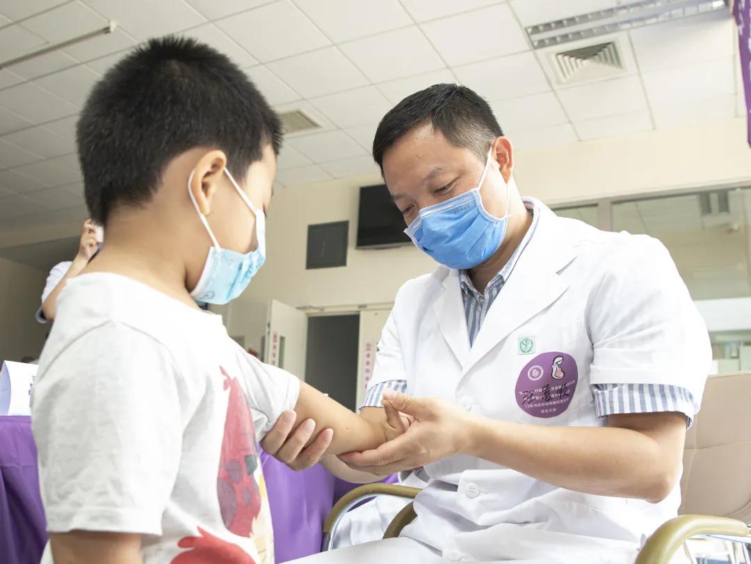 【办实事】首儿所普外骨科*党**支部与门头沟妇幼支部联合开展“庆祝建*党**百年，儿童爱心义诊”主题*党**日活动