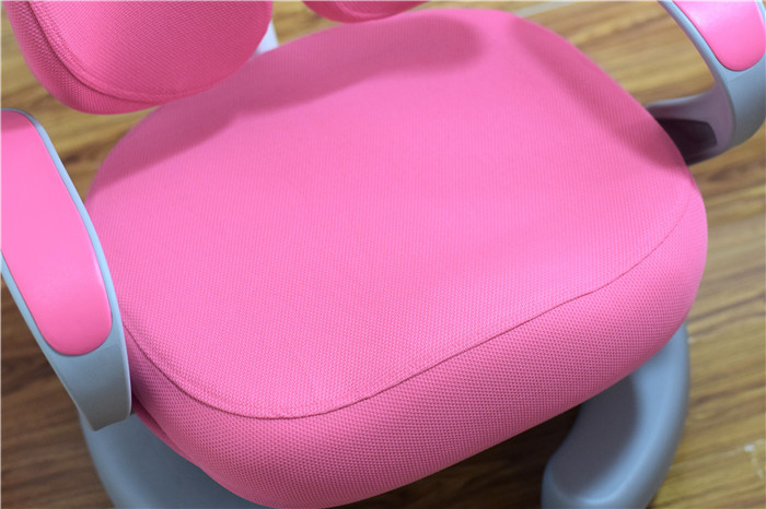 爱果乐学习桌椅调整方法视频,爱果乐儿童学习桌椅怎么搭配