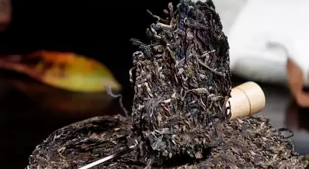 普洱茶有霉味但没发霉怎么处理好,普洱茶饼轻微发霉没有霉味