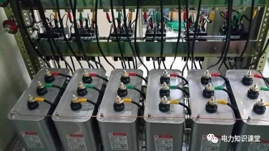 电容补偿柜工作原理,电容补偿柜的作用与原理