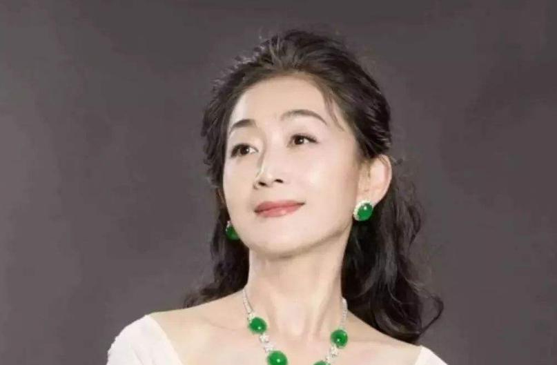 56岁陈瑾讲述未婚无子女,55岁陈瑾和亲哥哥相约一生不婚