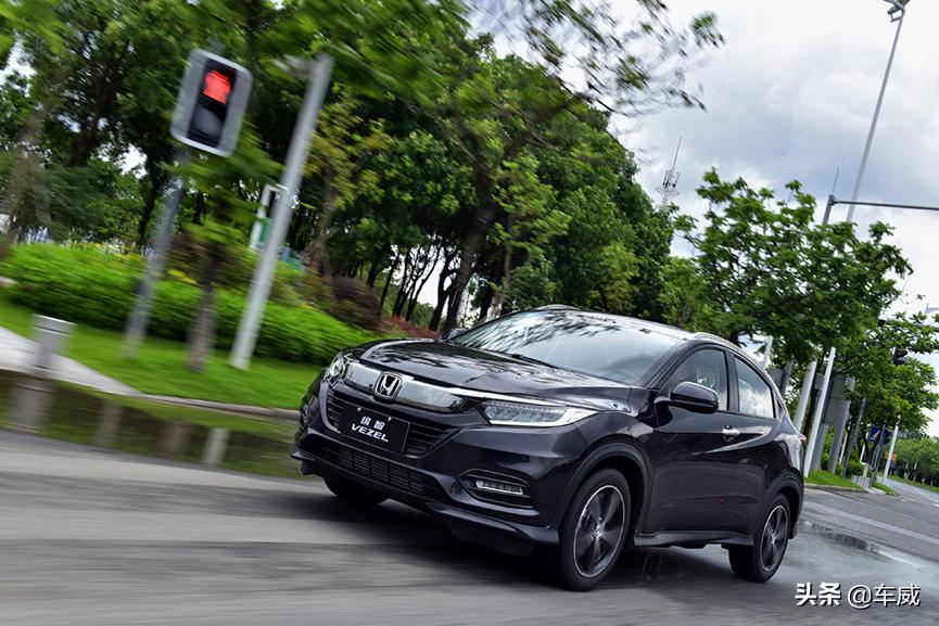 缤智的1.8和思域1.8是一样的吗,2022款缤智和十一代思域选哪款