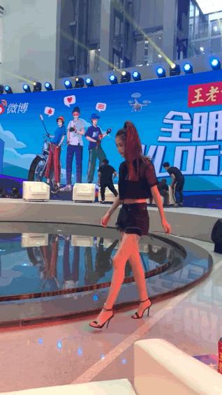 很想瘦但没瘦却只练出了马甲线,瘦到有马甲线还有胸吗