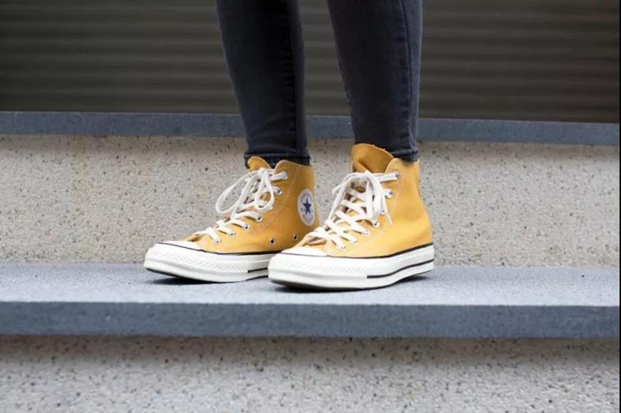 百搭又好穿,这些百元级鞋子满足了我对夏天最可爱的想象