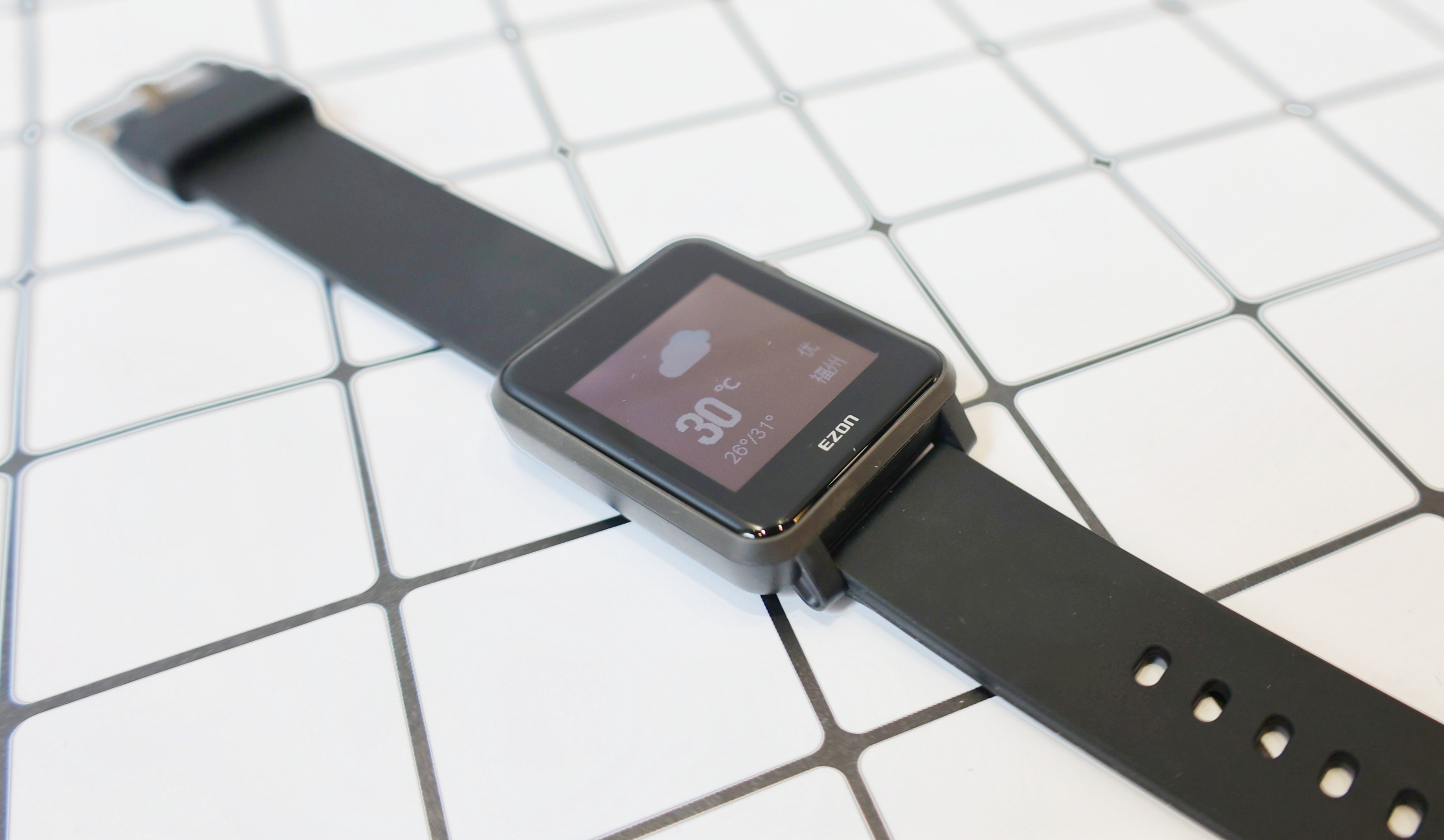 今天你运动了吗?宜准运动手表R1评测:适合的才是最好的运动手表