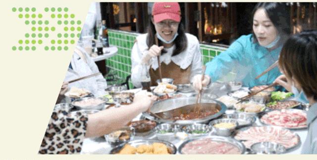 南宁三街两巷排队到深夜的火锅,排队王串串香火锅