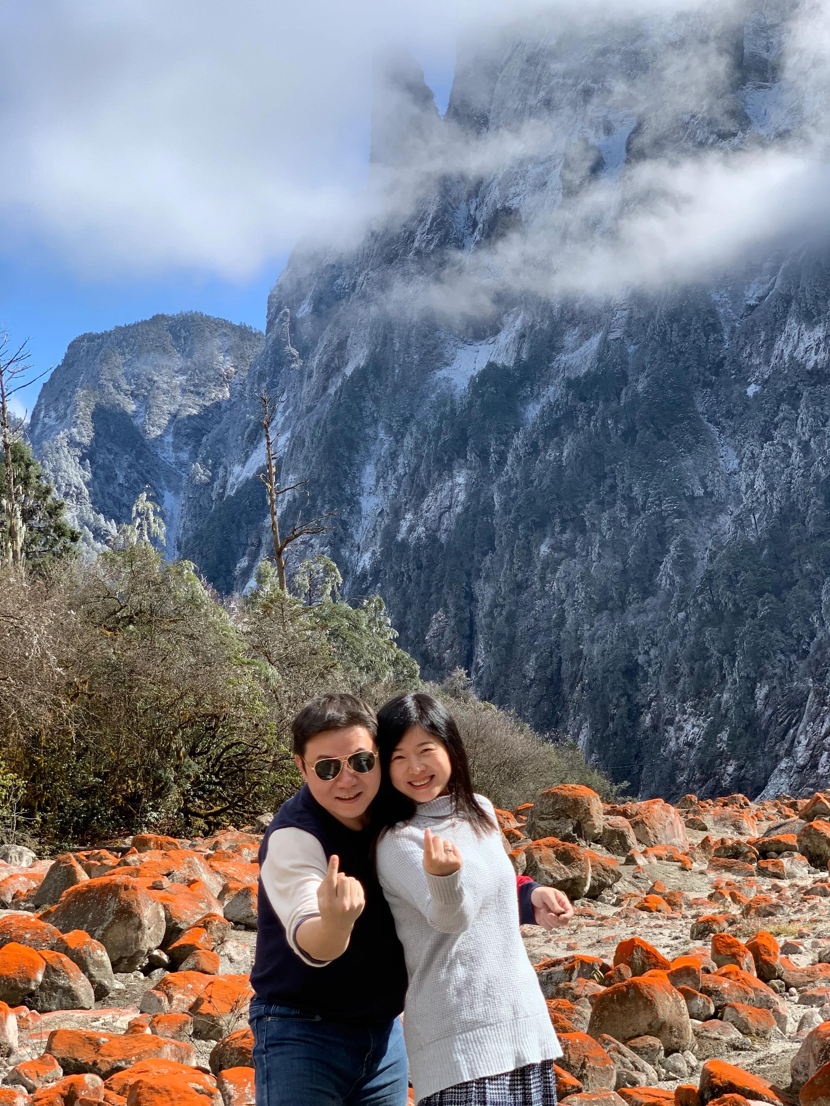 海螺沟燕子沟旅游攻略,海螺沟和燕子沟哪个更值得去