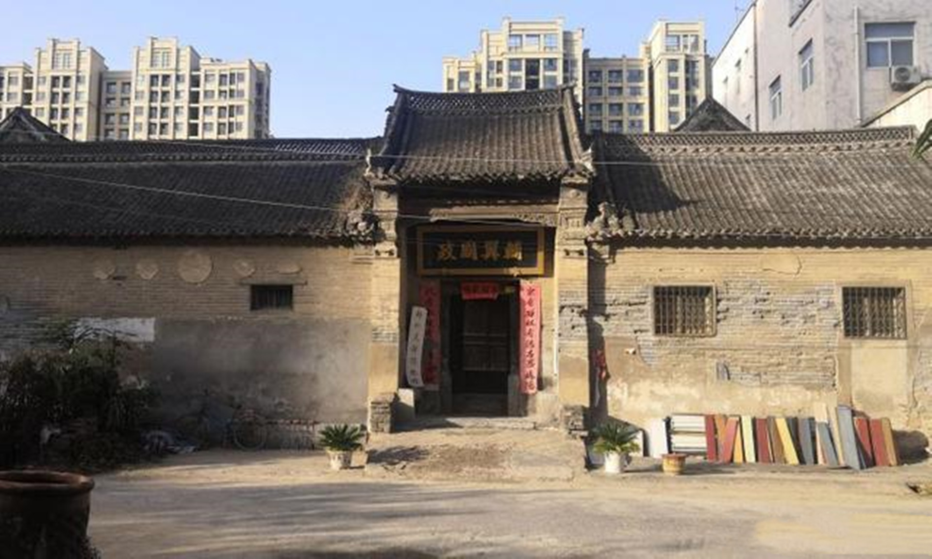 中国最贪心钉子户坚守16年拆迁3亿,中国最牛钉子户给88亿也不拆