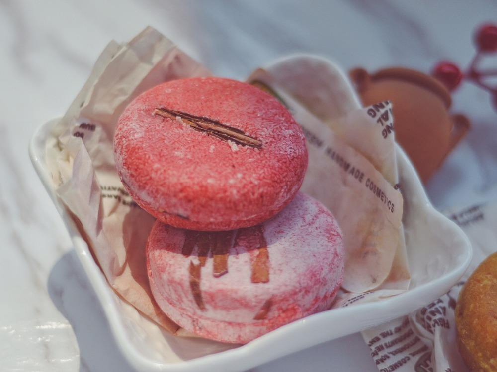 隐秘的角落张东升秃头照,张东升和秦昊为什么火了