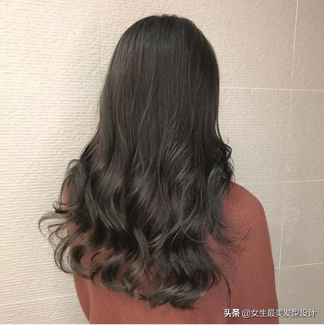 中长烫发洗发后怎么打理,中长法式烫发打理教程