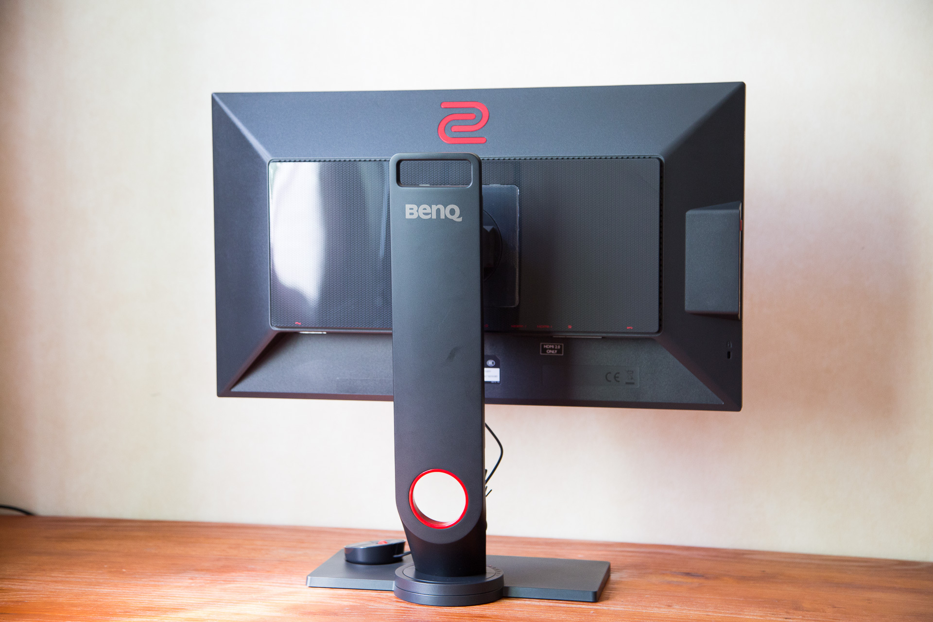 240hz刷新率跟165hz刷新率区别大吗,240hz1k卓威