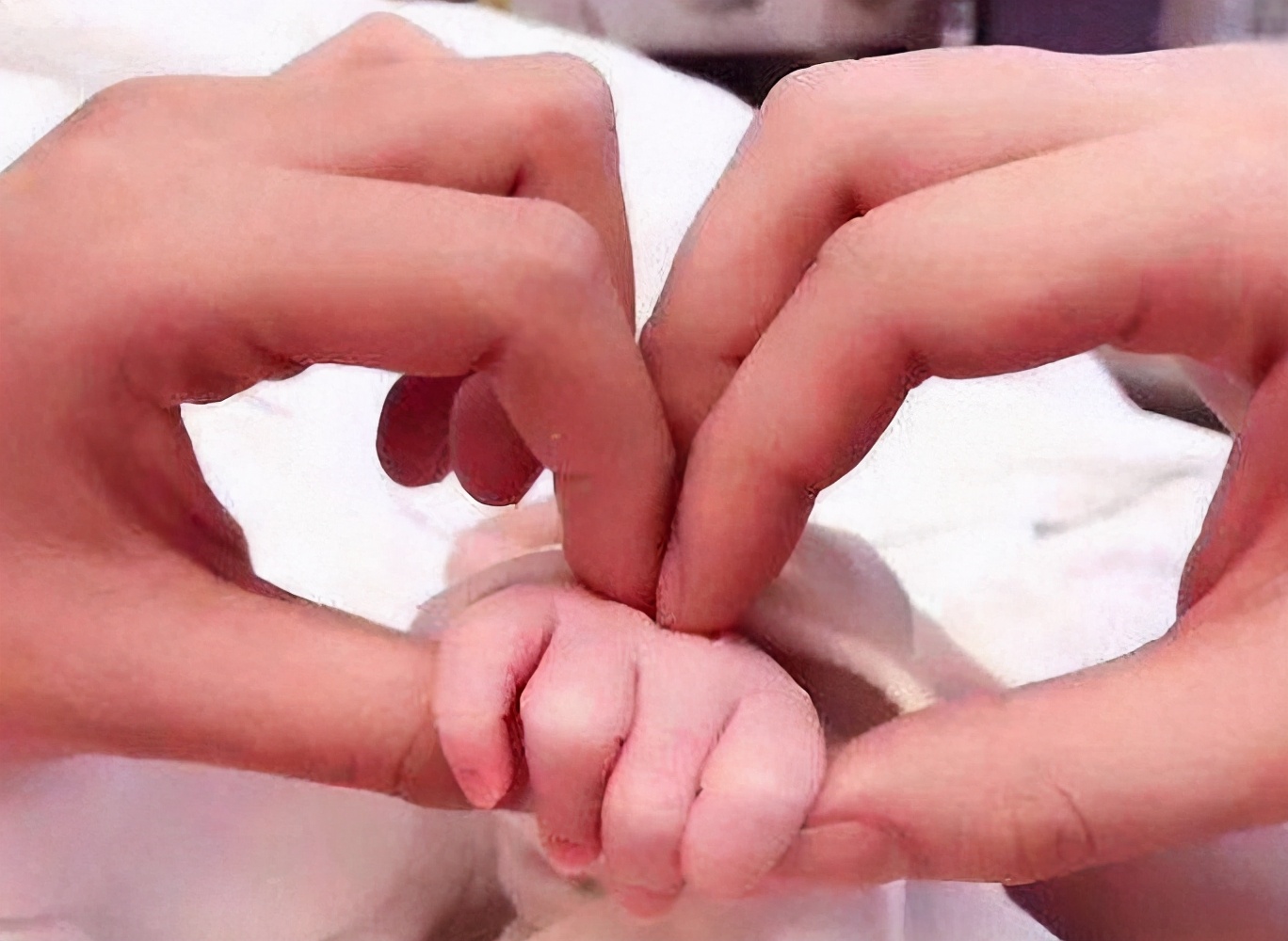 周岁孩子智力发育标准,周岁宝宝发育标准